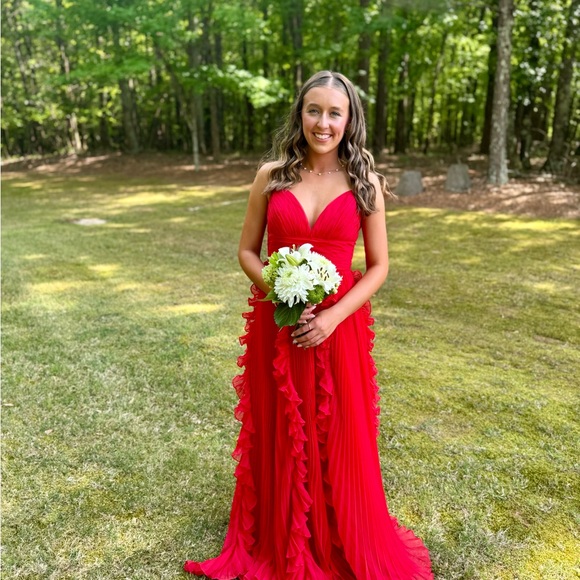 Mac Duggal Formal Dress - Picture 3 of 3